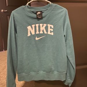 nike long sleeve